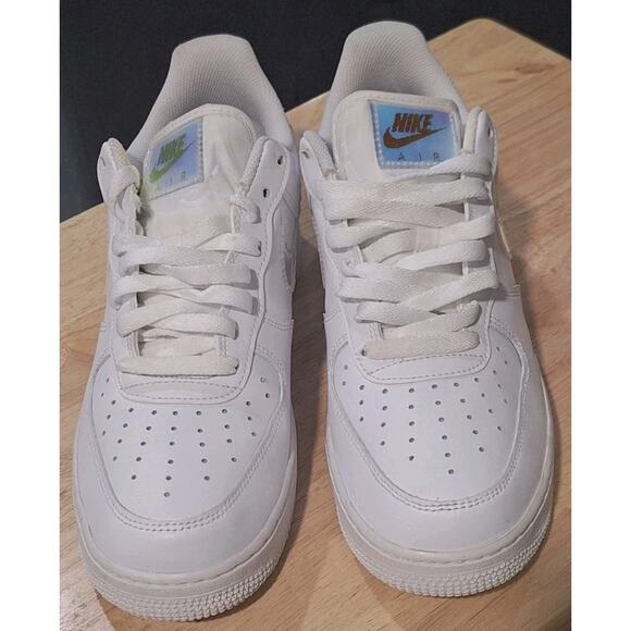 Nike Air Force 1 CV1699-100 Men's Shoe Size 8 White Iridescent Pixel Sneaker - Picture 2 of 7